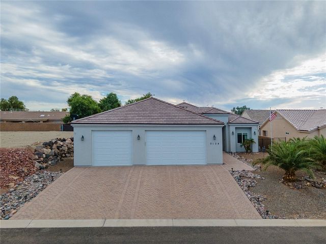 2124 E Desert Greens Drive, Fort Mohave, AZ 86426