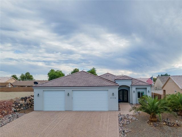 2124 E Desert Greens Drive, Fort Mohave, AZ 86426
