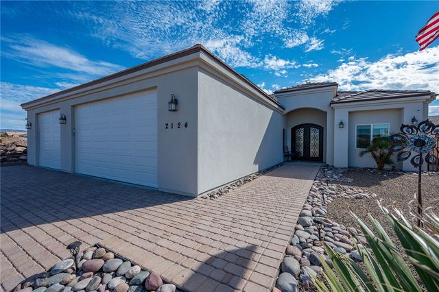 2124 E Desert Greens Drive, Fort Mohave, AZ 86426