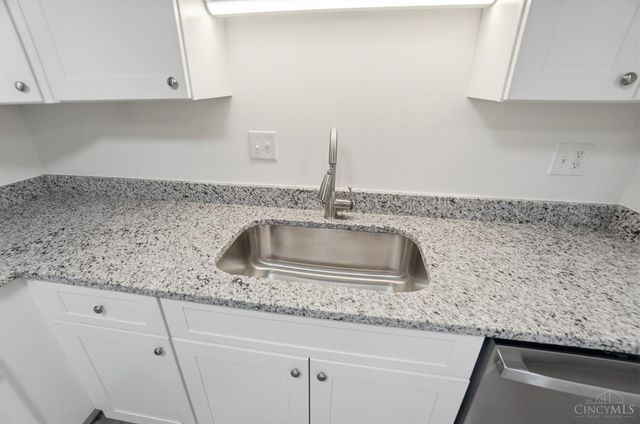 2456 Mustang Drive, Cincinnati, OH 45211