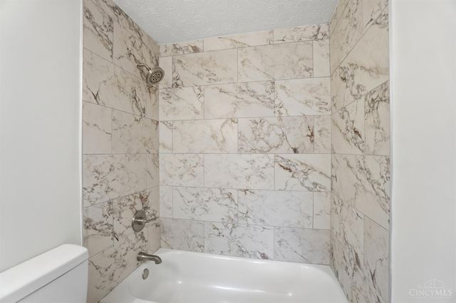 2456 Mustang Drive, Cincinnati, OH 45211