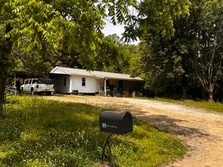 119 Rodger Carroll Rd, Hohenwald, TN 38462