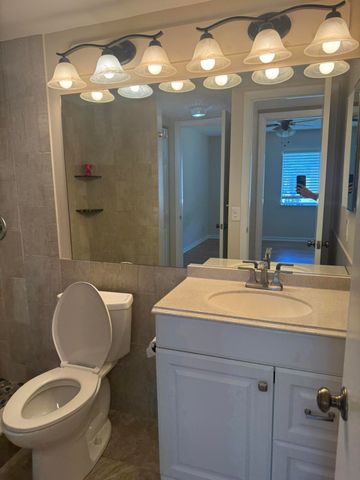 435 Pine Glen Lane C-2, Greenacres, FL 33463