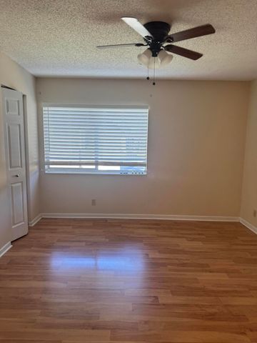 435 Pine Glen Lane C-2, Greenacres, FL 33463