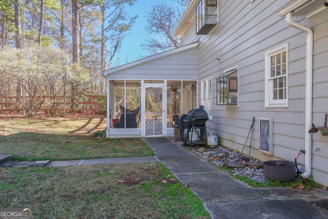 100 Dunsnay Way, Peachtree City, GA 30269