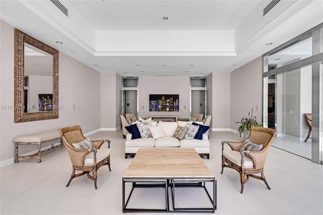 99 SE Mizner Blvd 409, Boca Raton, FL 33432