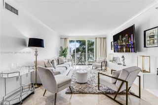 99 SE Mizner Blvd 409, Boca Raton, FL 33432