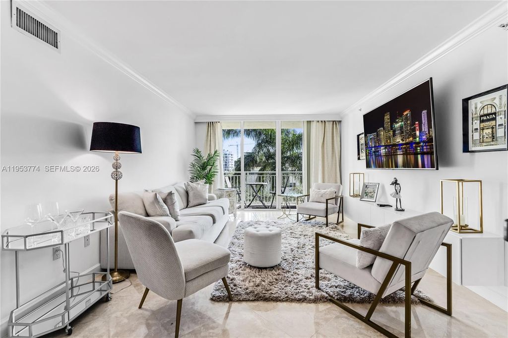 99 SE Mizner Blvd 409, Boca Raton, FL 33432