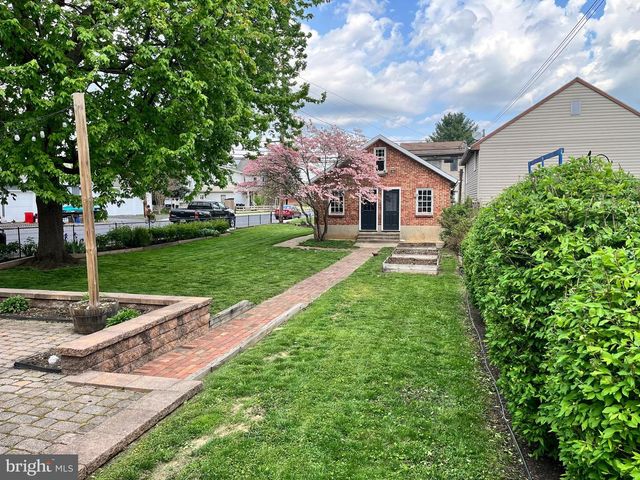 440 N RAILROAD ST, Palmyra, PA 17078