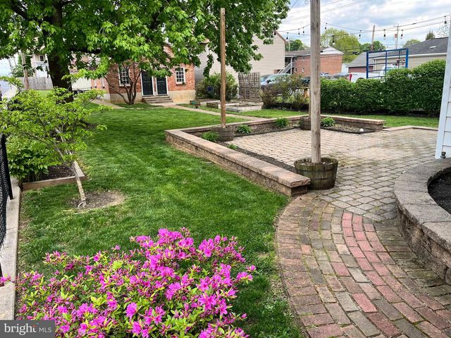 440 N RAILROAD ST, Palmyra, PA 17078