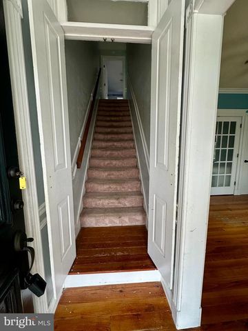 440 N RAILROAD ST, Palmyra, PA 17078