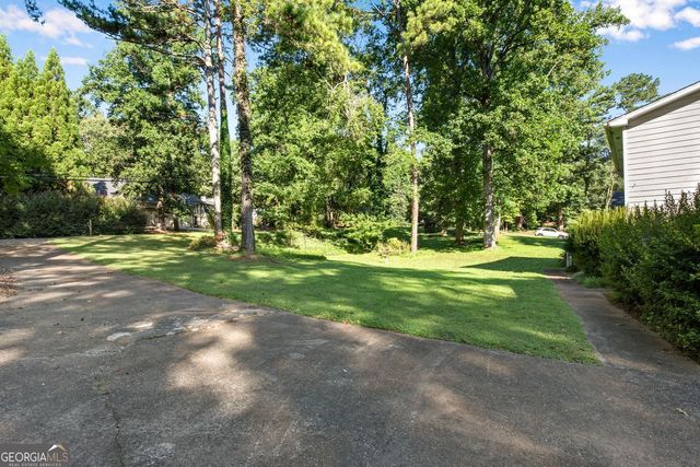 1255 Lake Charles Drive, Roswell, GA 30075