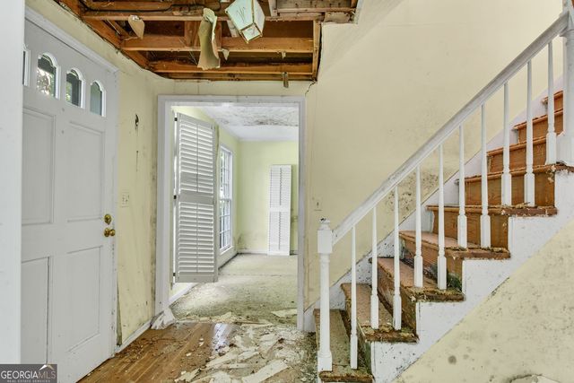 1255 Lake Charles Drive, Roswell, GA 30075