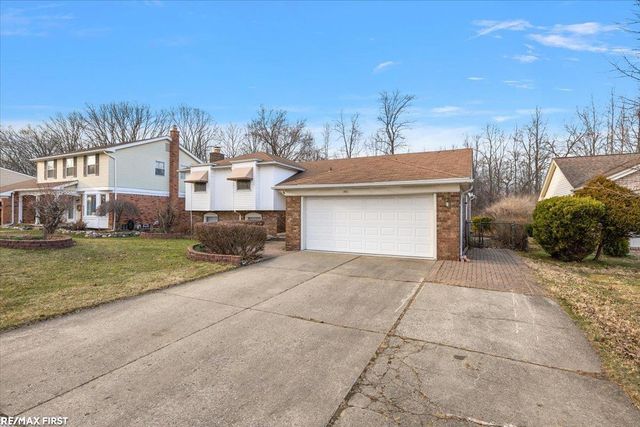 1831 North Lake Drive, Troy, MI 48083