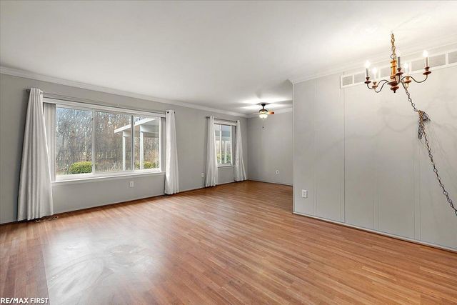 1831 North Lake Drive, Troy, MI 48083