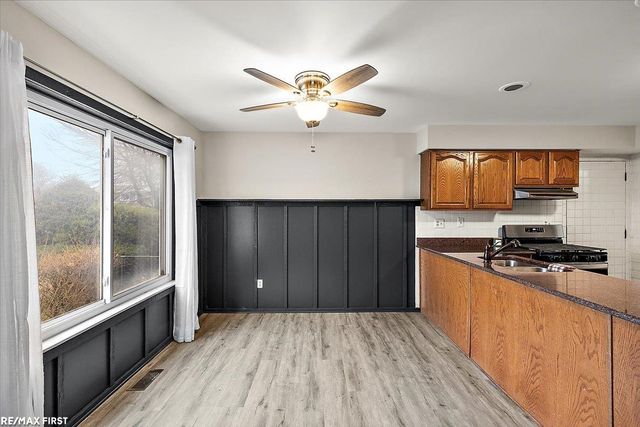 1831 North Lake Drive, Troy, MI 48083