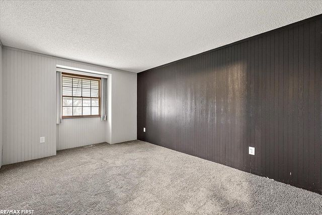 1831 North Lake Drive, Troy, MI 48083