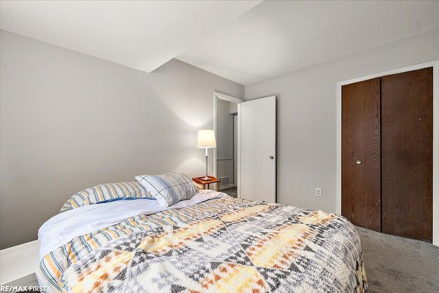 1831 North Lake Drive, Troy, MI 48083