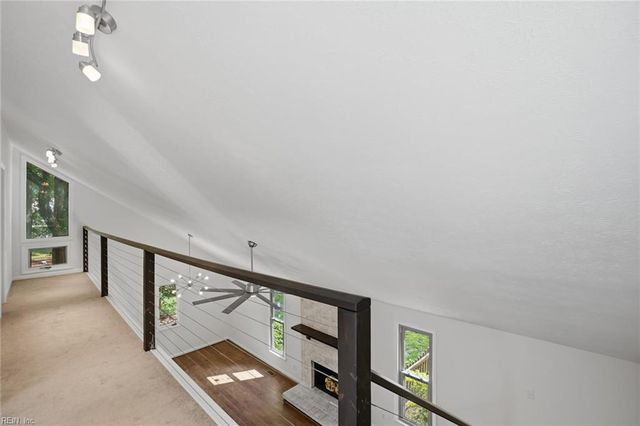 7740 Waters Edge LN, Gloucester Point, VA 23062
