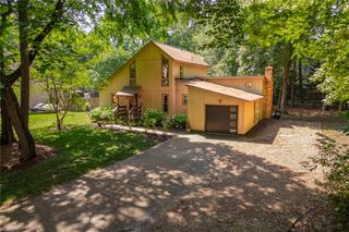 7740 Waters Edge LN, Gloucester Point, VA 23062