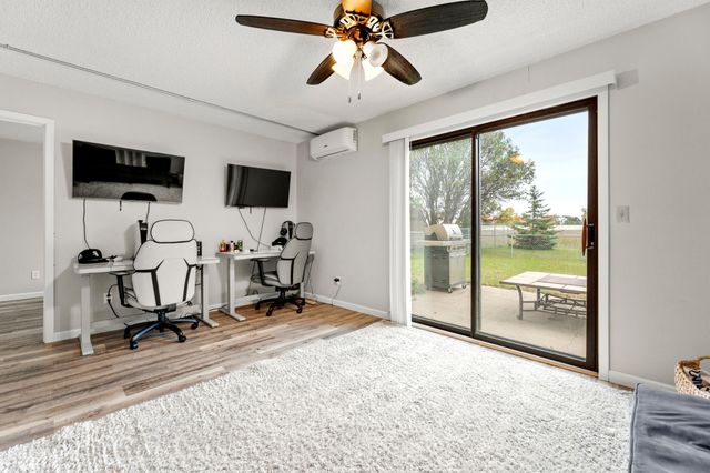 145 Prairiewood Drive S B, Fargo, ND 58103