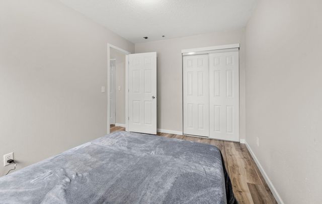 145 Prairiewood Drive S B, Fargo, ND 58103