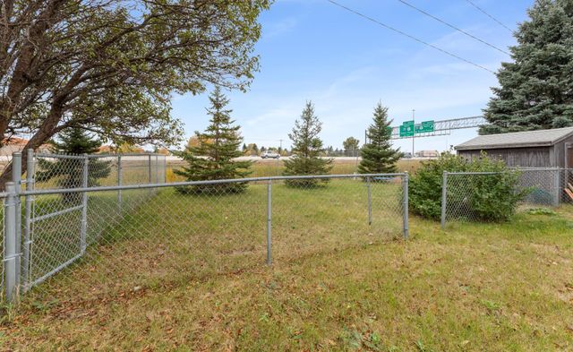 145 Prairiewood Drive S B, Fargo, ND 58103