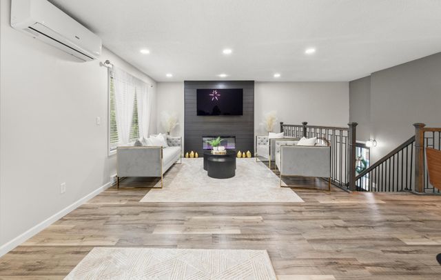 145 Prairiewood Drive S B, Fargo, ND 58103