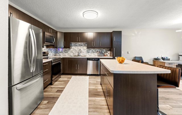 145 Prairiewood Drive S B, Fargo, ND 58103