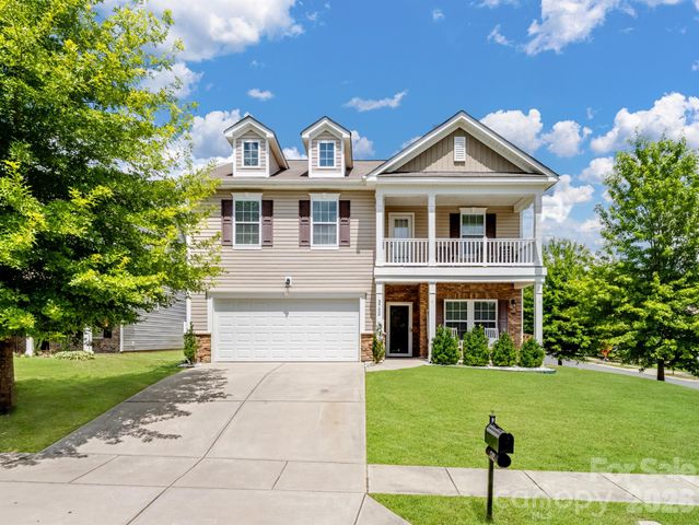 3702 Wiegon Lane, Charlotte, NC 28216