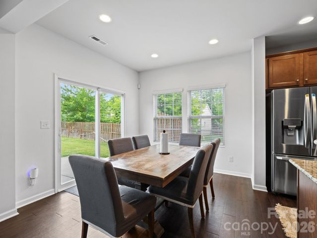 3702 Wiegon Lane, Charlotte, NC 28216