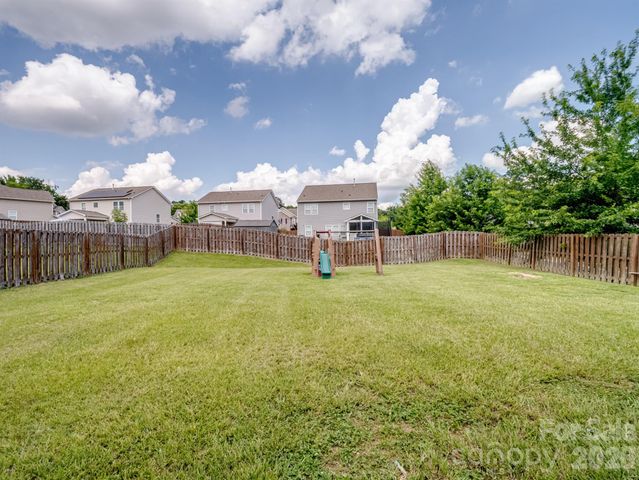3702 Wiegon Lane, Charlotte, NC 28216