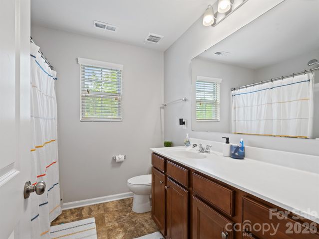 3702 Wiegon Lane, Charlotte, NC 28216