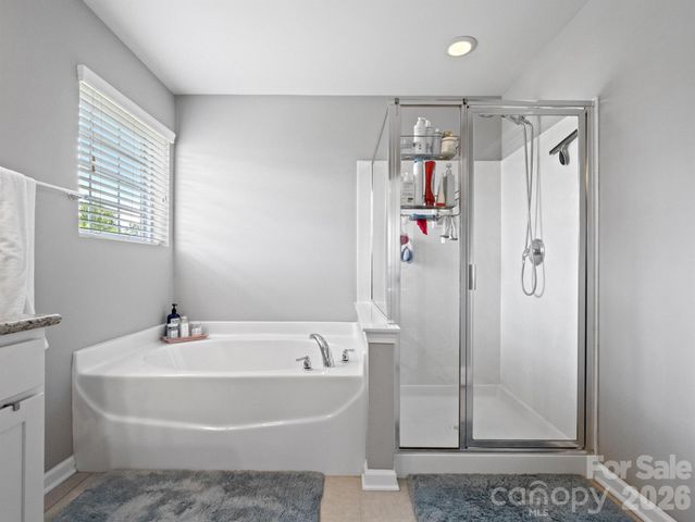 3702 Wiegon Lane, Charlotte, NC 28216