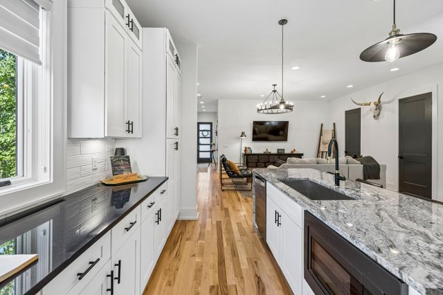 2702B Bronte Ave, Nashville, TN 37216