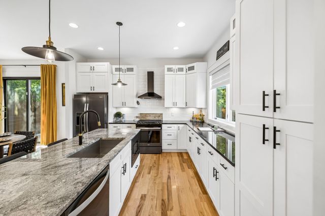 2702B Bronte Ave, Nashville, TN 37216