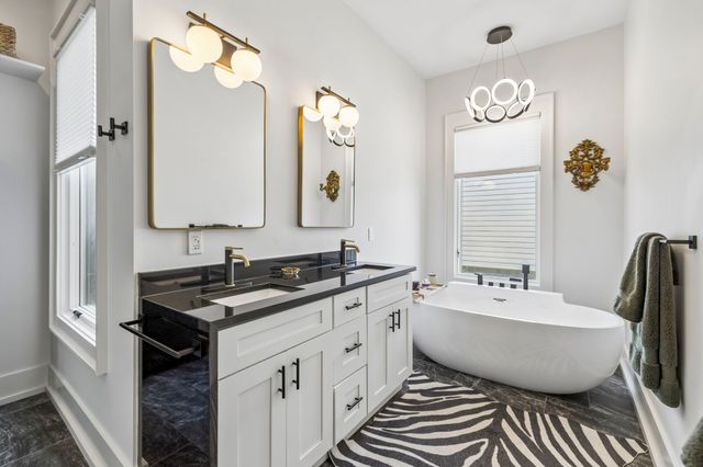 2702B Bronte Ave, Nashville, TN 37216