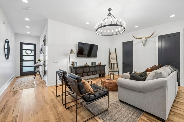 2702B Bronte Ave, Nashville, TN 37216