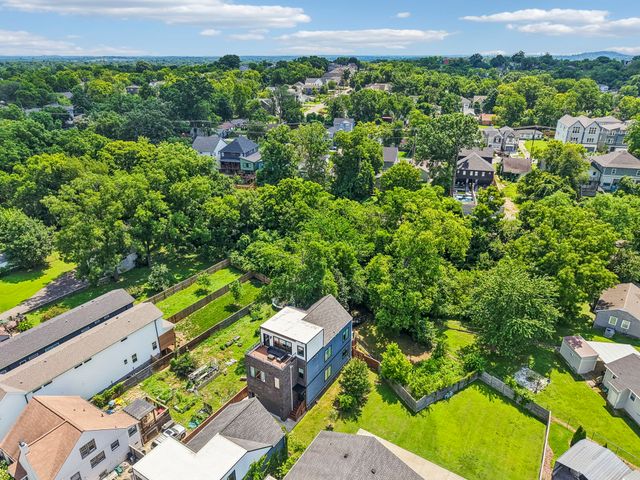 2702B Bronte Ave, Nashville, TN 37216