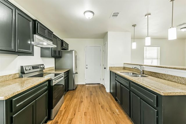 1010 Jeff Street, Houston, TX 77091