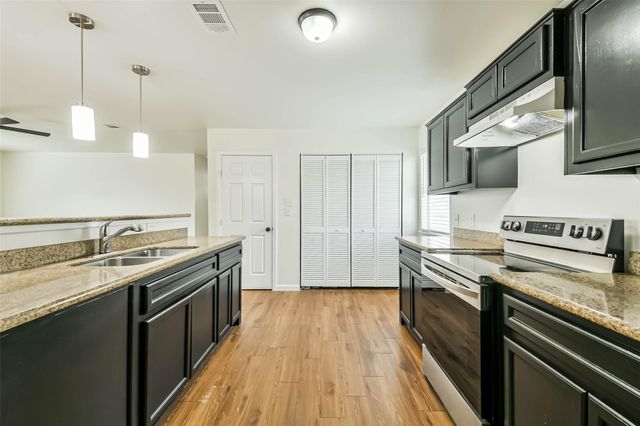 1010 Jeff Street, Houston, TX 77091