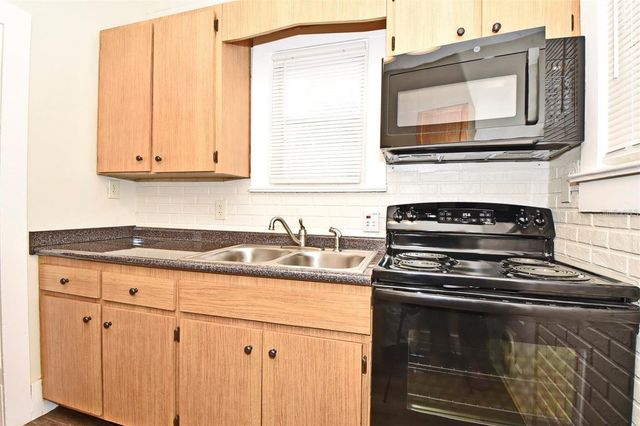 1015 MARTIN STREET, Deland, FL 32720