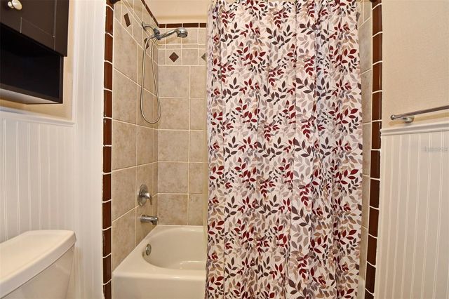 1015 MARTIN STREET, Deland, FL 32720