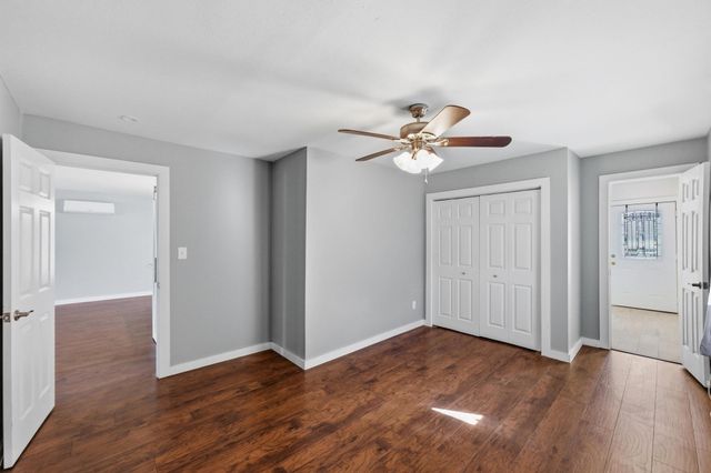 802 N Avenue N, Johnson City, TX 78636