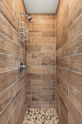 802 N Avenue N, Johnson City, TX 78636