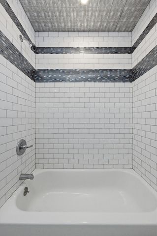 802 N Avenue N, Johnson City, TX 78636