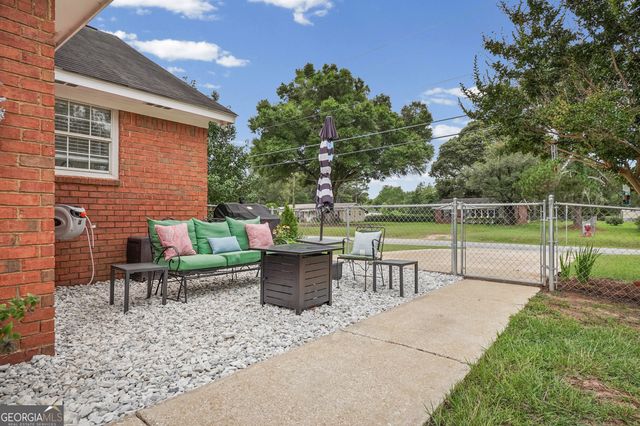 101 Tall Pines Drive, Leesburg, GA 31763