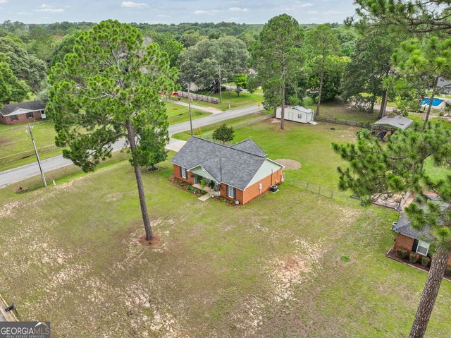 101 Tall Pines Drive, Leesburg, GA 31763