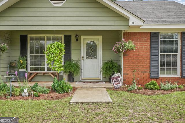 101 Tall Pines Drive, Leesburg, GA 31763