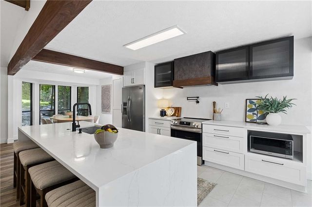5090 River Valley Drive SE, Smyrna, GA 30082